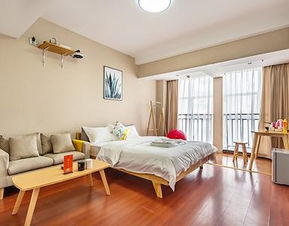 成都民宿短租 可做饭 都江堰都江堰景区丽人之家家庭套房 领包入住 配电脑 可做饭附近住宿 都江堰景区温馨短租 日租电梯公寓 配电脑